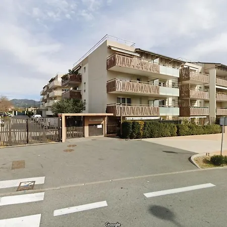 Apartment Flat *